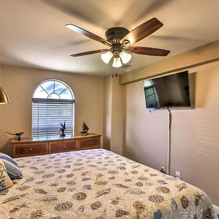 Spacious Waterfront Rockport Home With Private Dock!